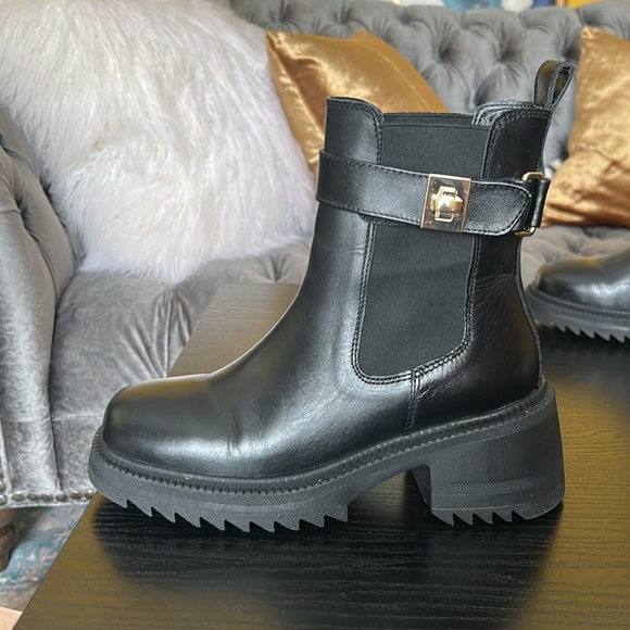 Steve Madden Black Leather Ankle Boots with gold accent. - Picture 8 of 15